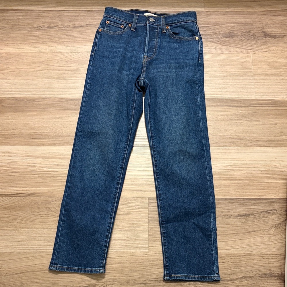 Levi's Women's Wedgie Straight Jeans in Blue